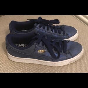Women’s Navy Blue Puma Basket Shoes